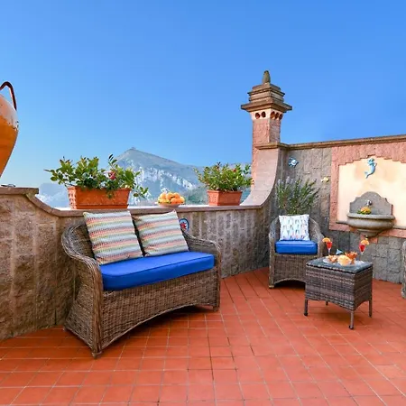 Casa Girasole Apartment *